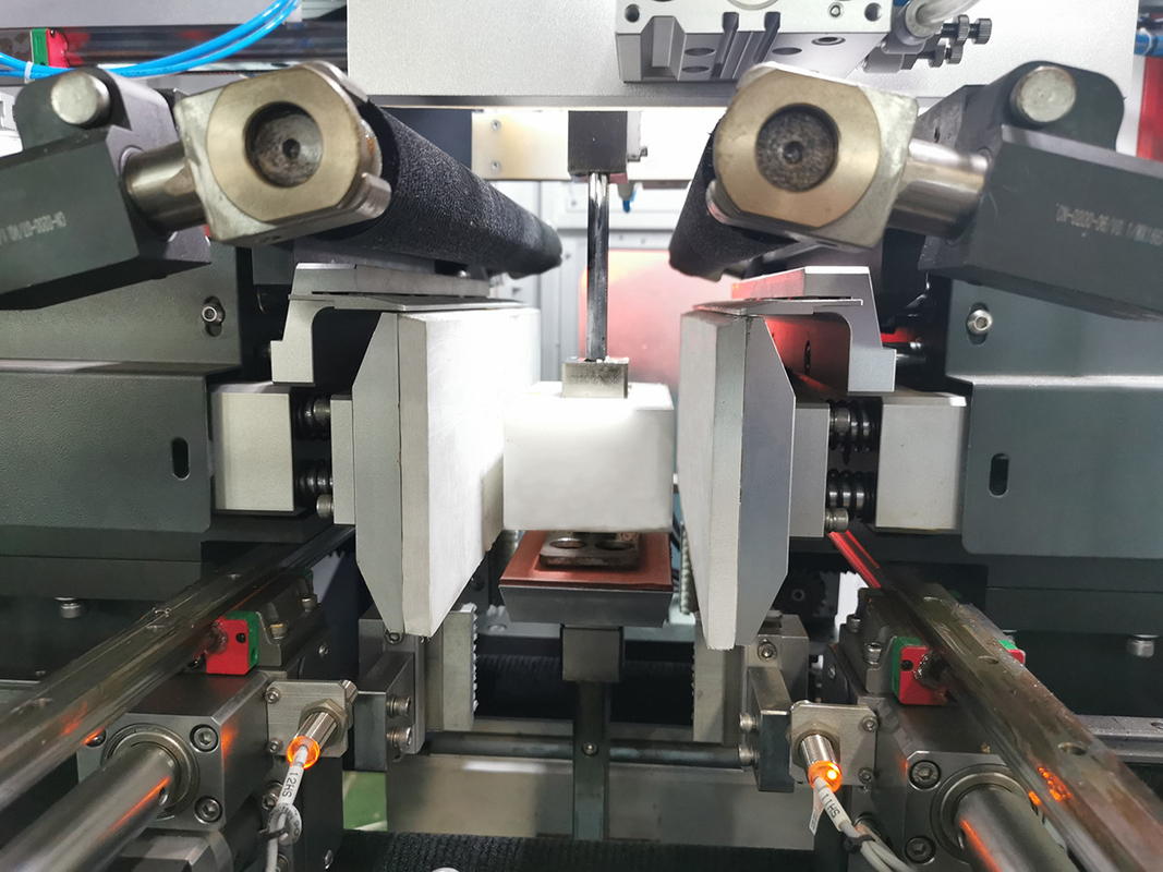 2 In 1 Mesin Pembuatan Kotak Kardus Tinggi Kecepatan Tinggi 50-52PCS/min