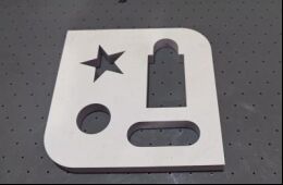 LY-RK03-1113 Mesin Pemotong Bahan Fleksibel Non-Metal Tanpa Mati Dengan Ketebalan Pemotongan 50mm Dan Dengan Keakuratan ±0.05mm